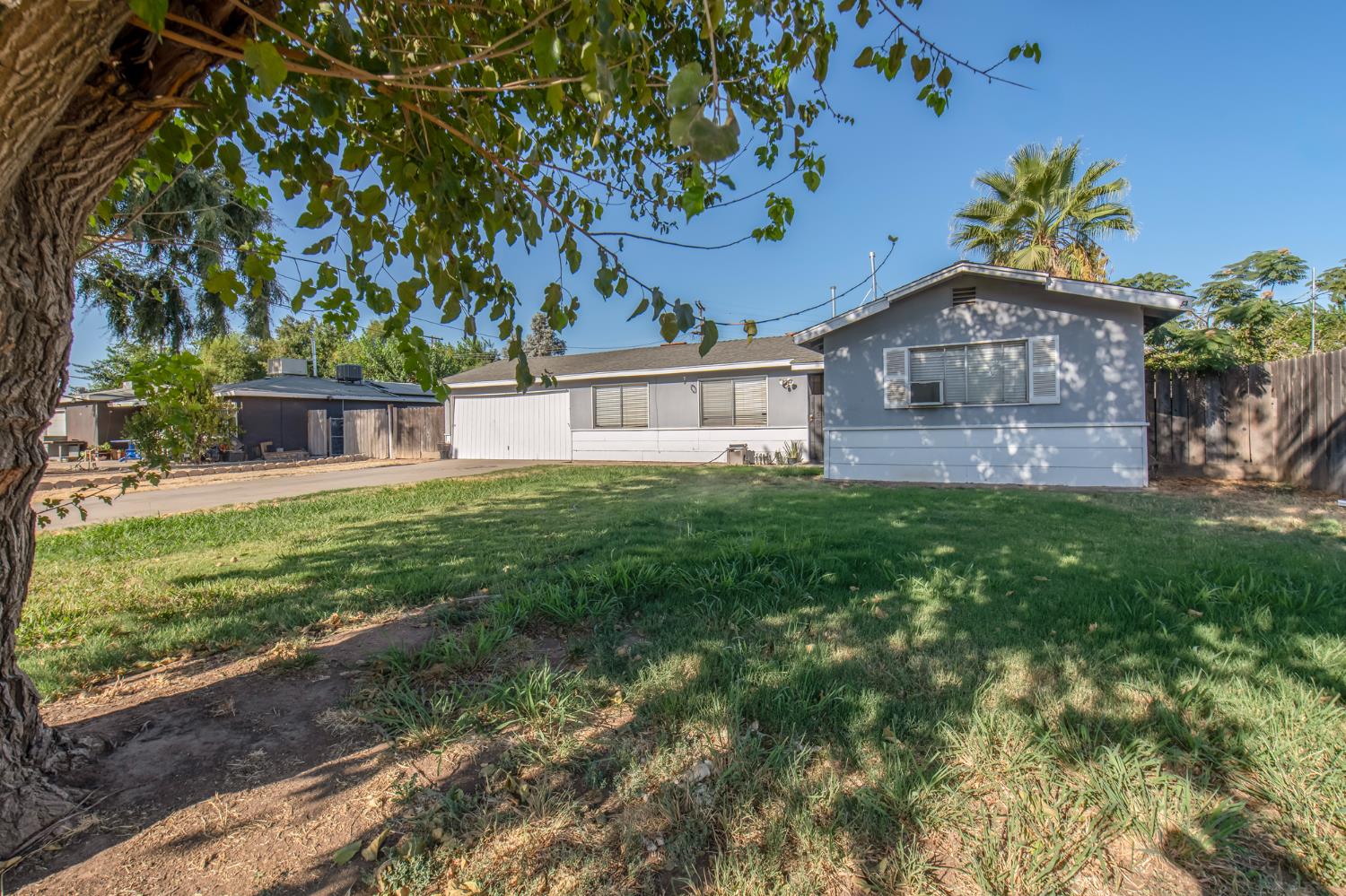 6721 N Clark St, Fresno, CA 93710