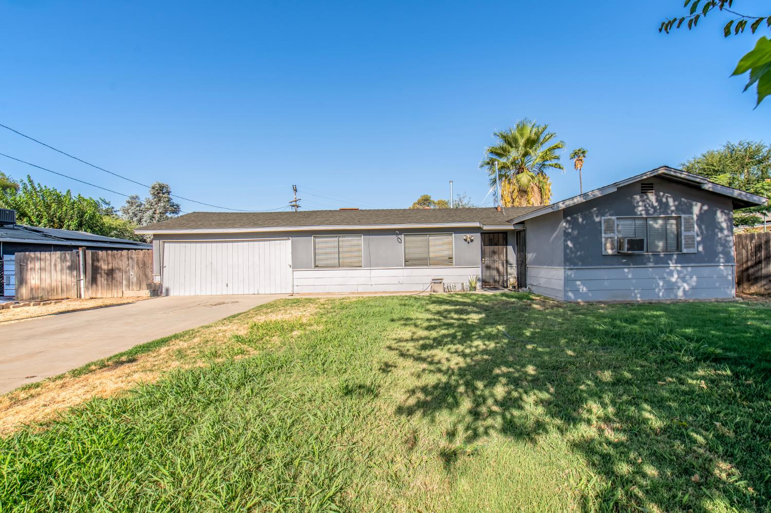 6721 N Clark St, Fresno, CA 93710