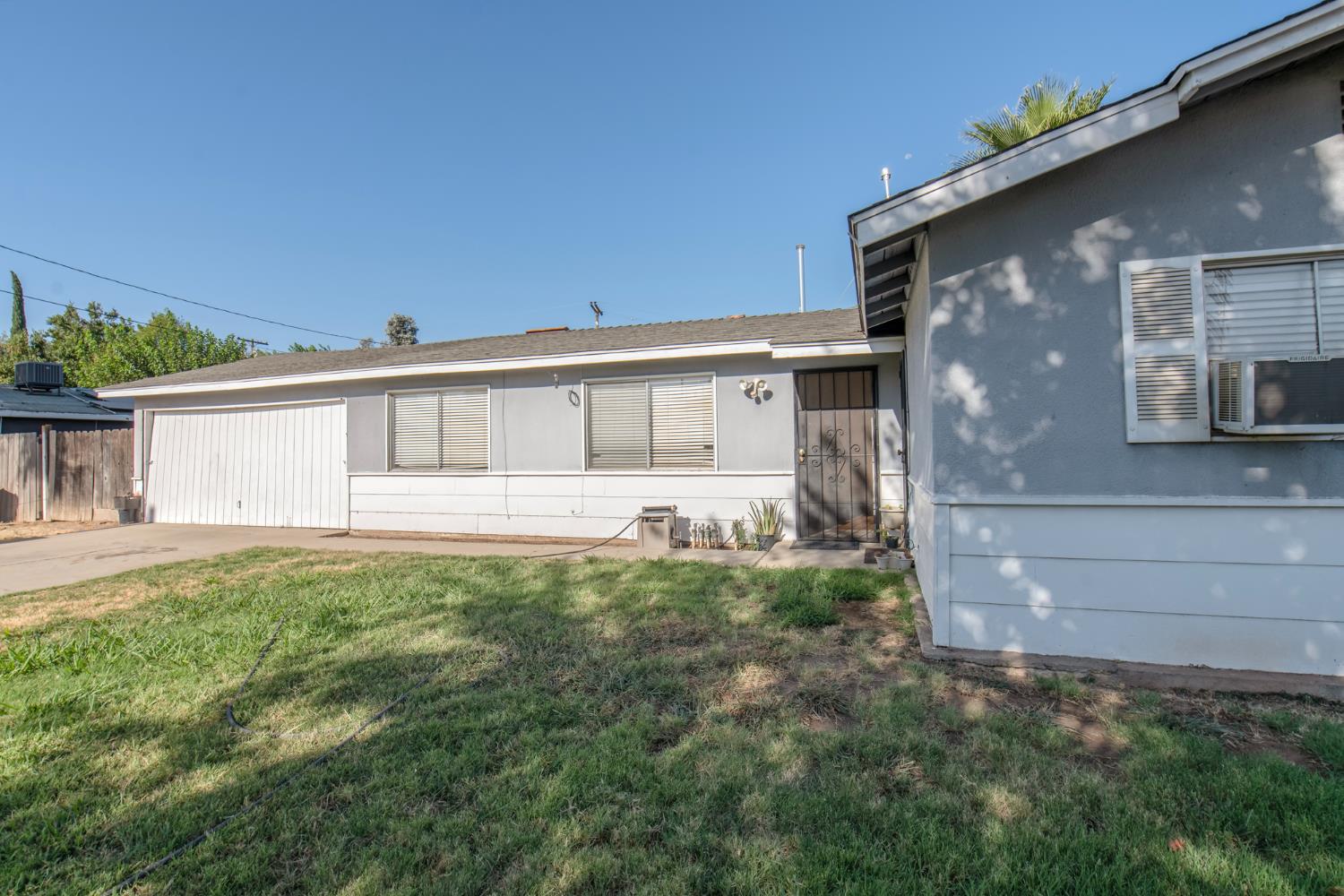 6721 N Clark St, Fresno, CA 93710