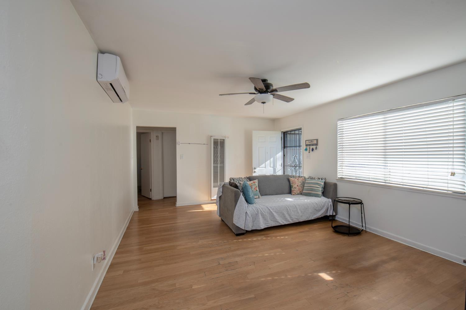 6721 N Clark St, Fresno, CA 93710