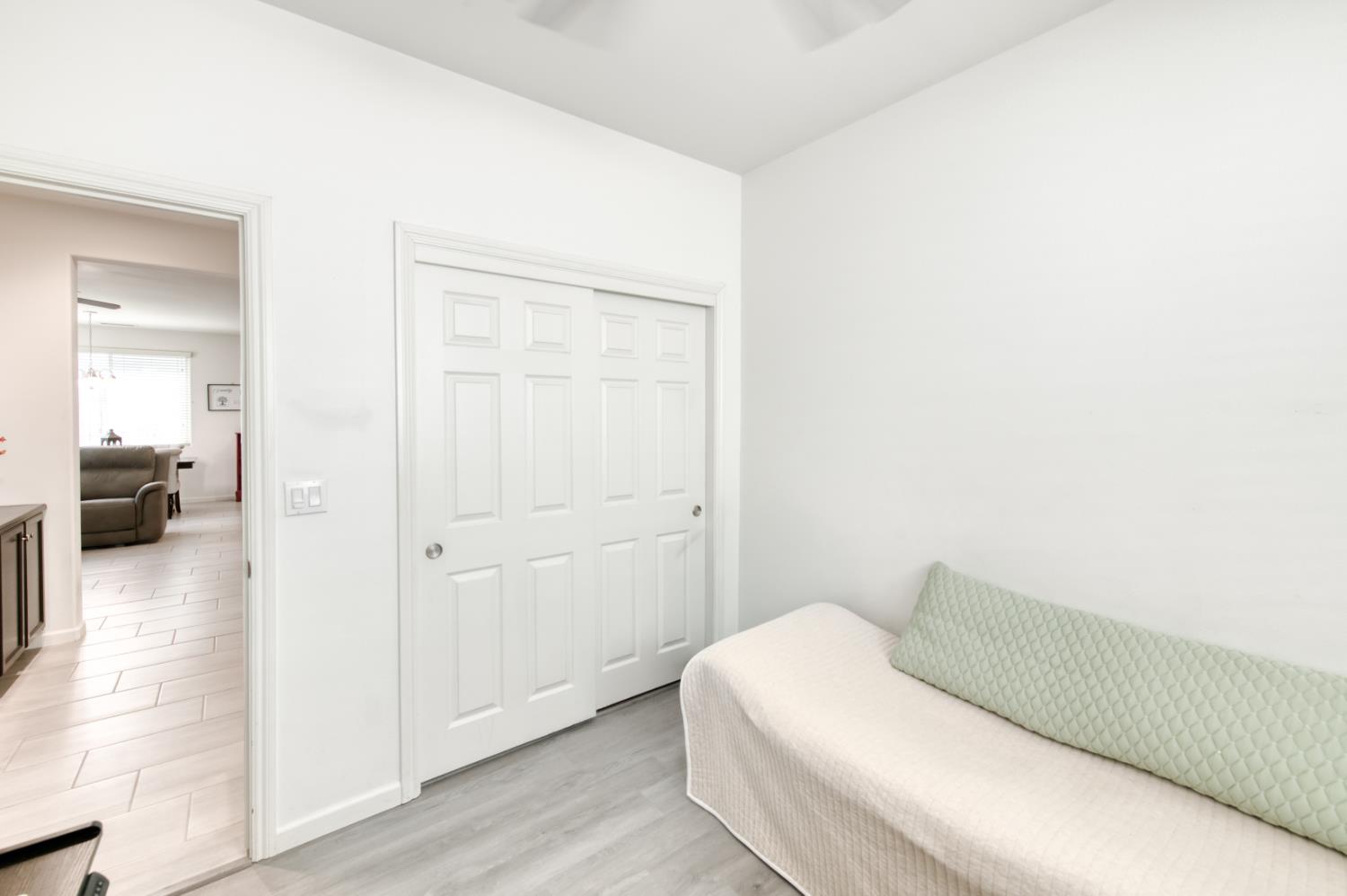 3065 Antonio, Clovis, CA 93619