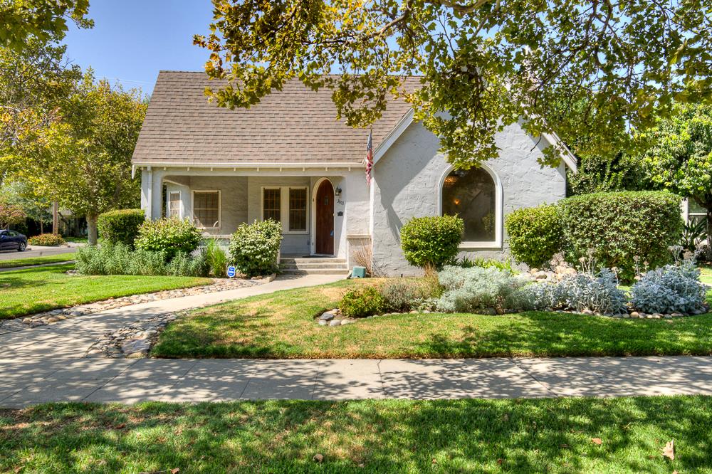 3003 N Van Ness Blvd, Fresno, CA 93704