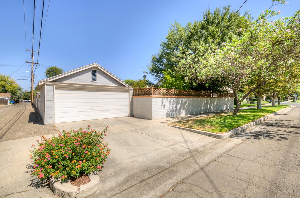 3003 N Van Ness Blvd, Fresno, CA 93704
