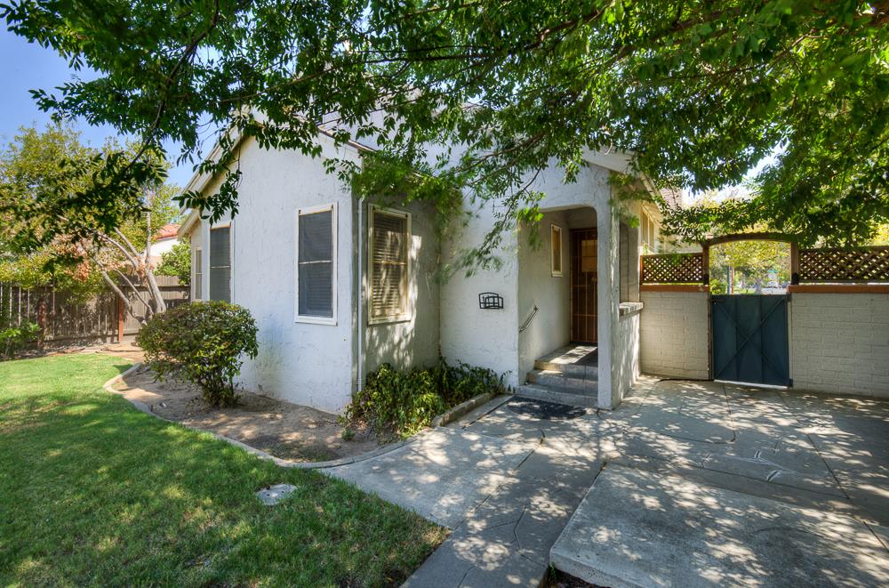 3003 N Van Ness Blvd, Fresno, CA 93704