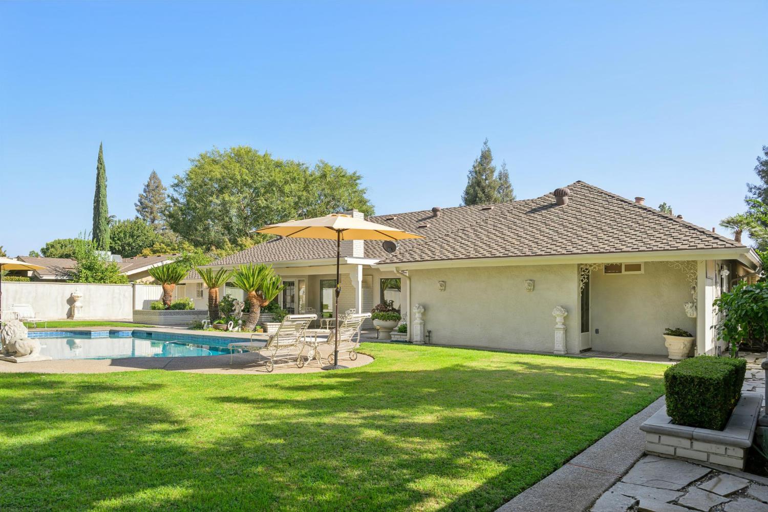 3594 W Spruce Ave, Fresno, CA 93711