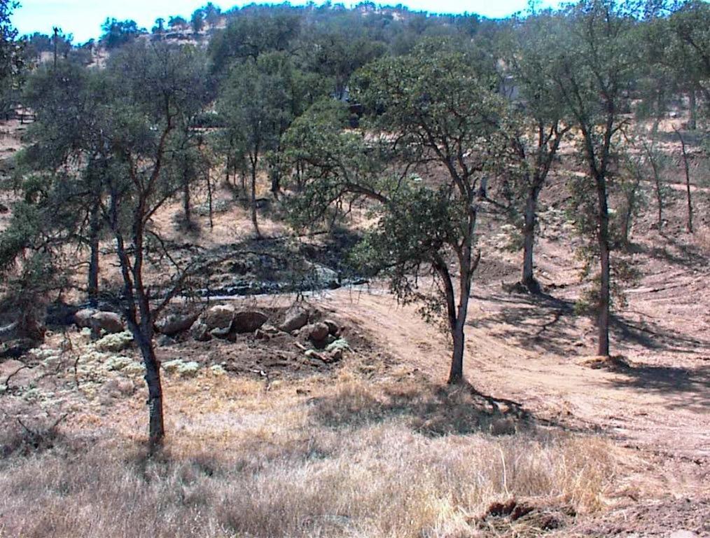 452 Ennis Rd, Yokuts Valley, CA 93675
