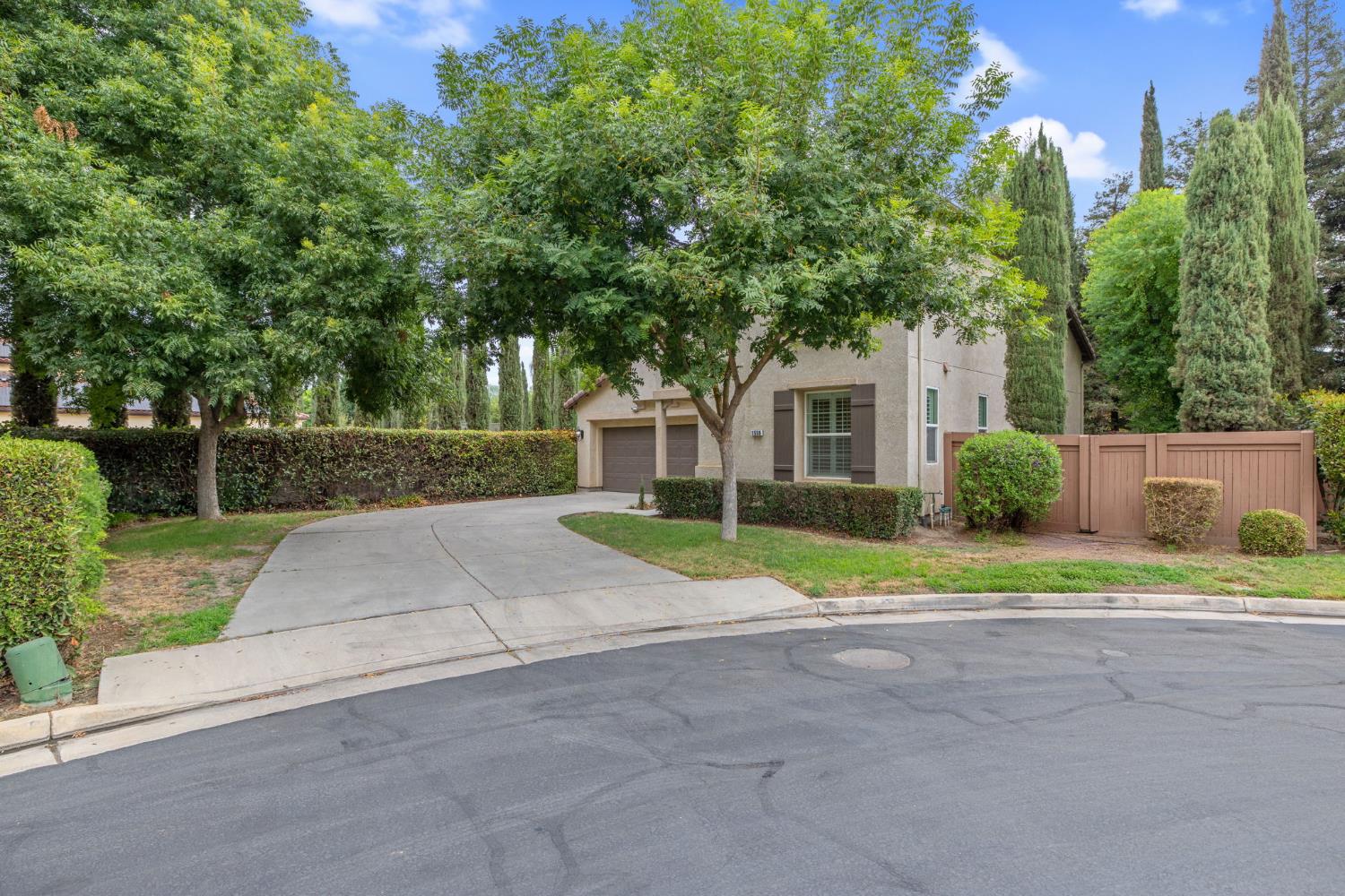 1558 N Pisa, Visalia, CA 93291