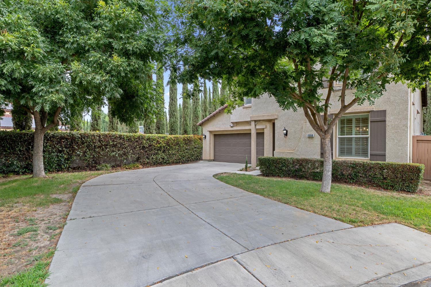 1558 N Pisa, Visalia, CA 93291