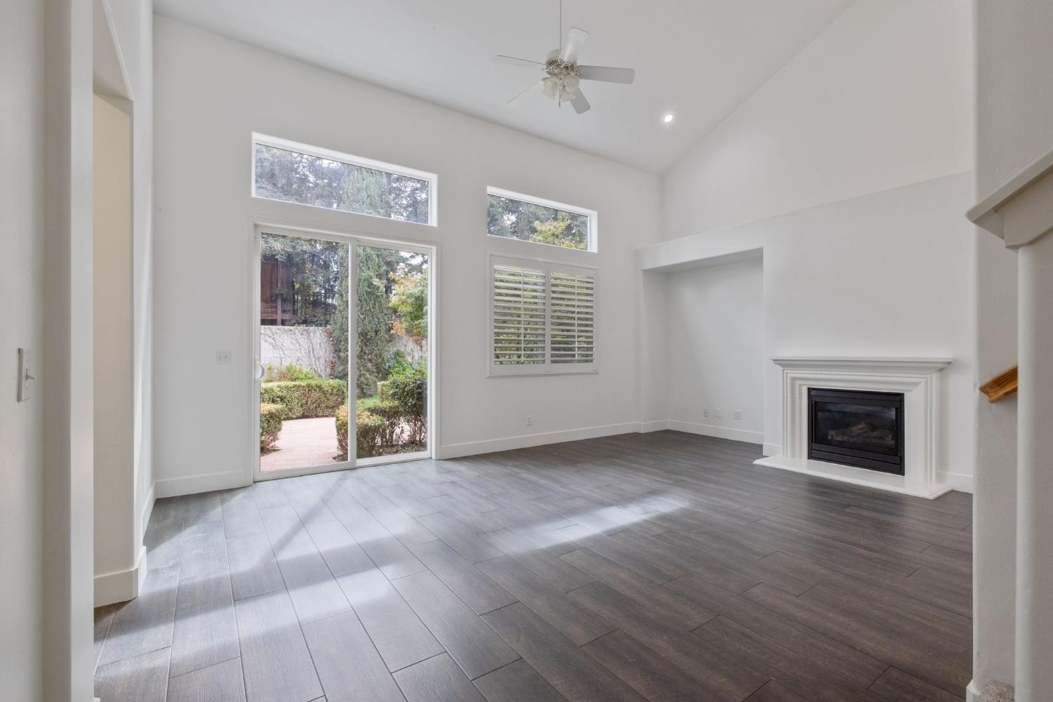 1558 N Pisa, Visalia, CA 93291