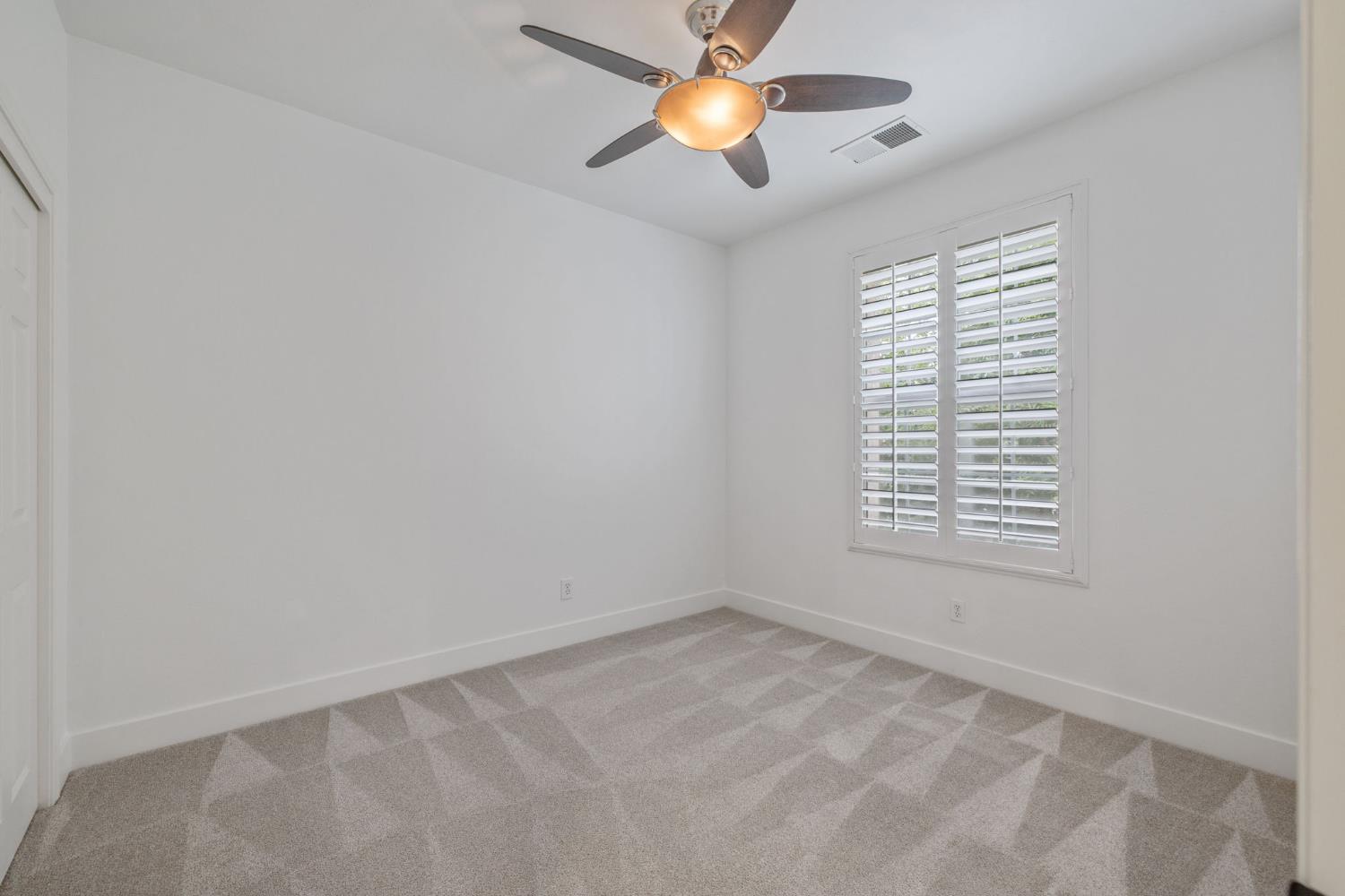 1558 N Pisa, Visalia, CA 93291