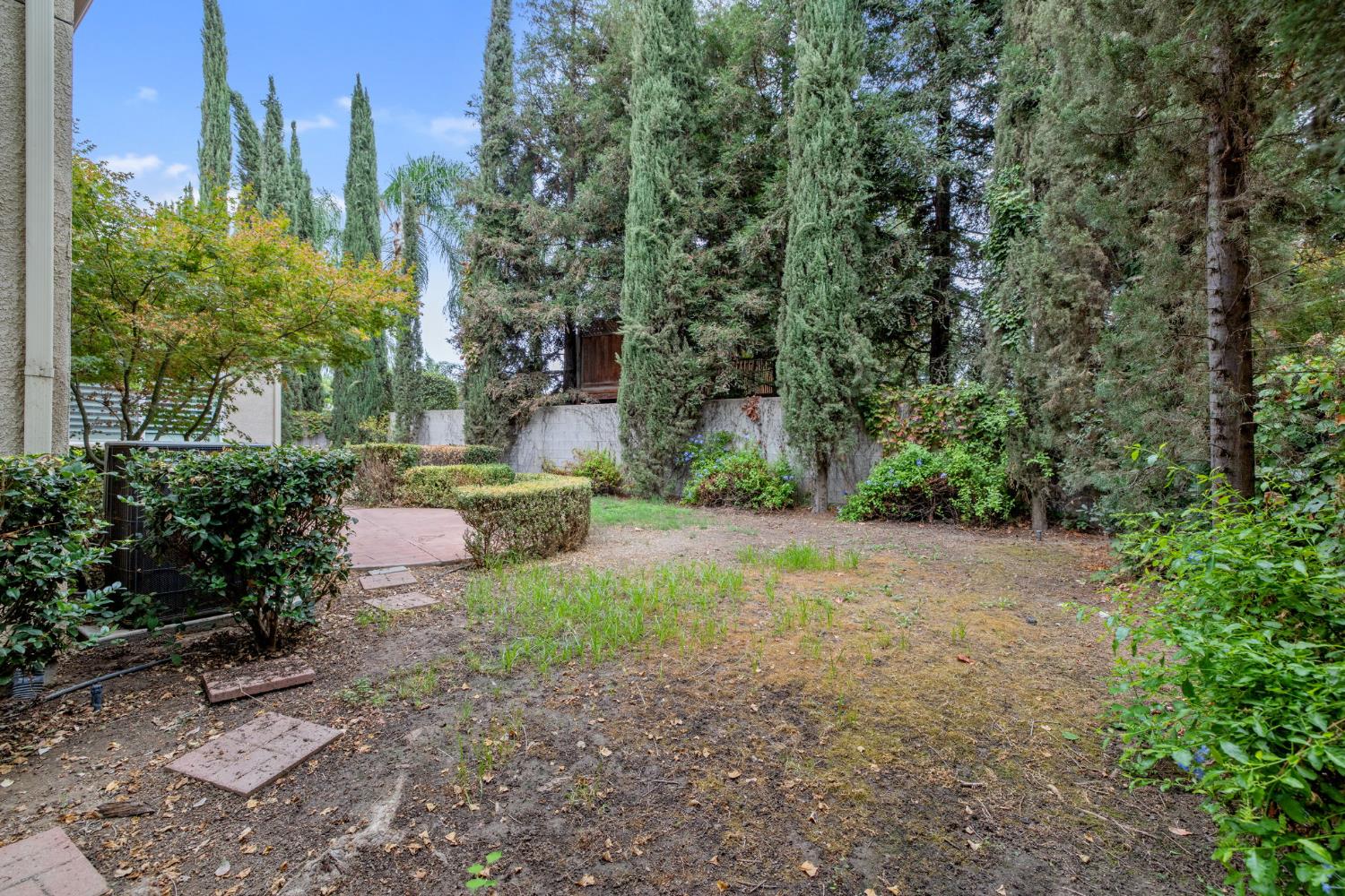 1558 N Pisa, Visalia, CA 93291