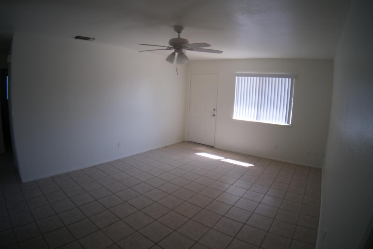 856 Laker Ln, Fowler, CA 93625