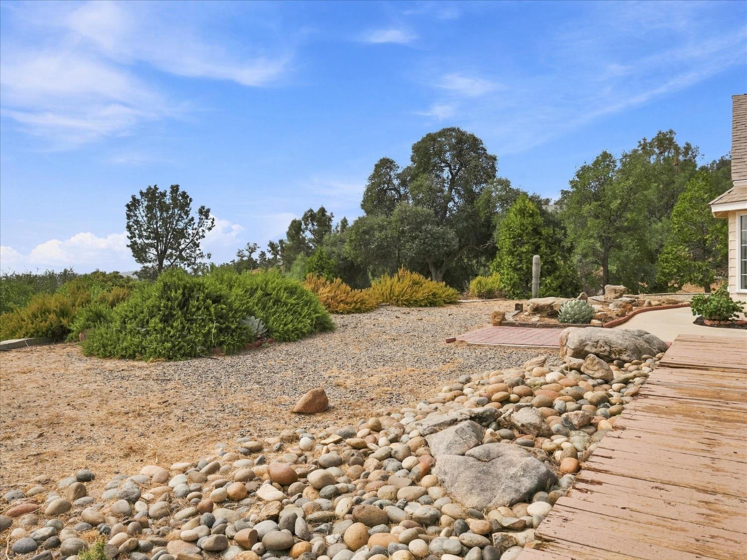31081 N Dome Dr, Coarsegold, CA 93614