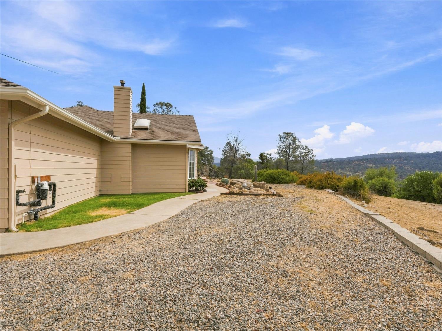 31081 N Dome Dr, Coarsegold, CA 93614