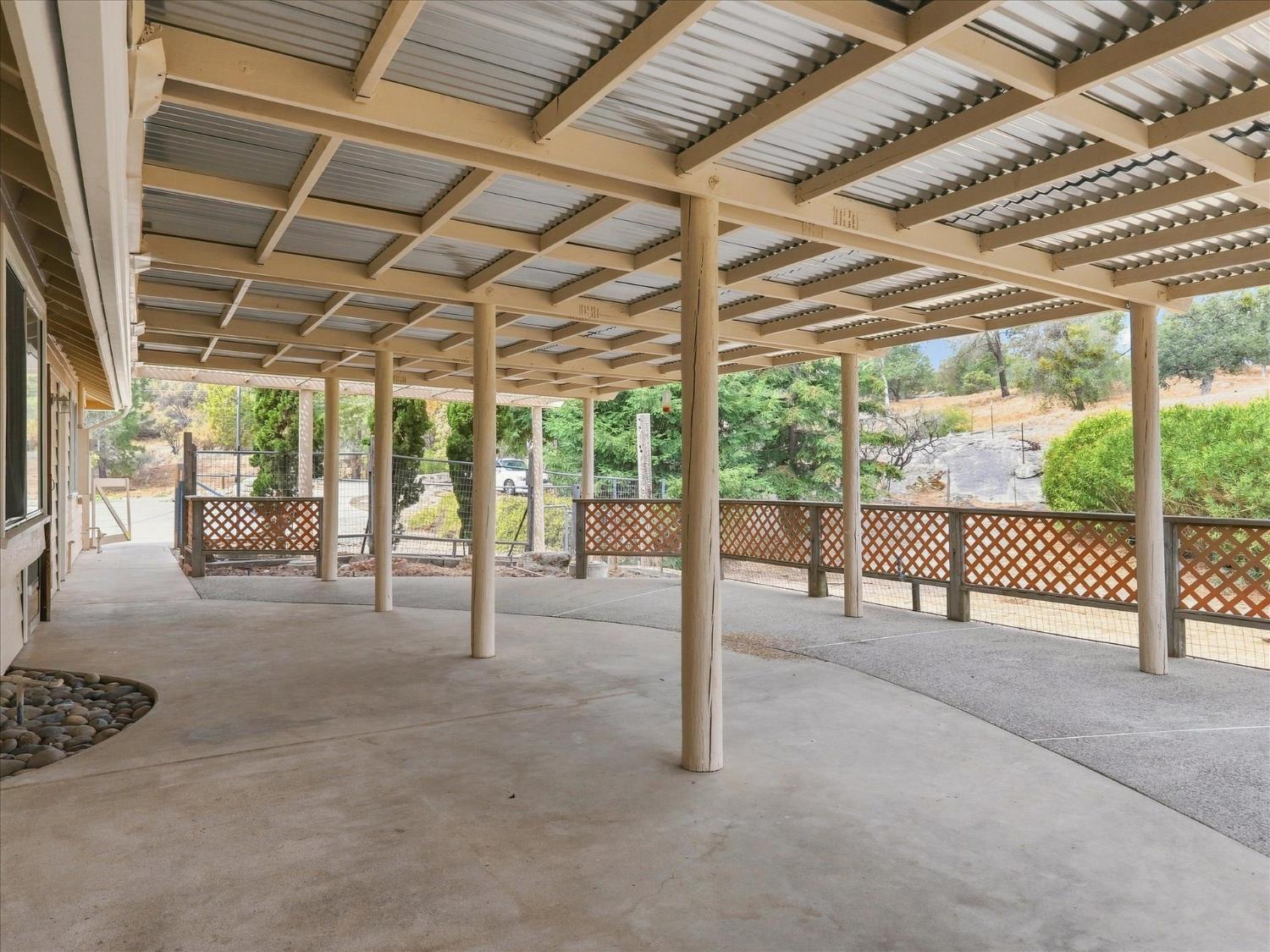 31081 N Dome Dr, Coarsegold, CA 93614