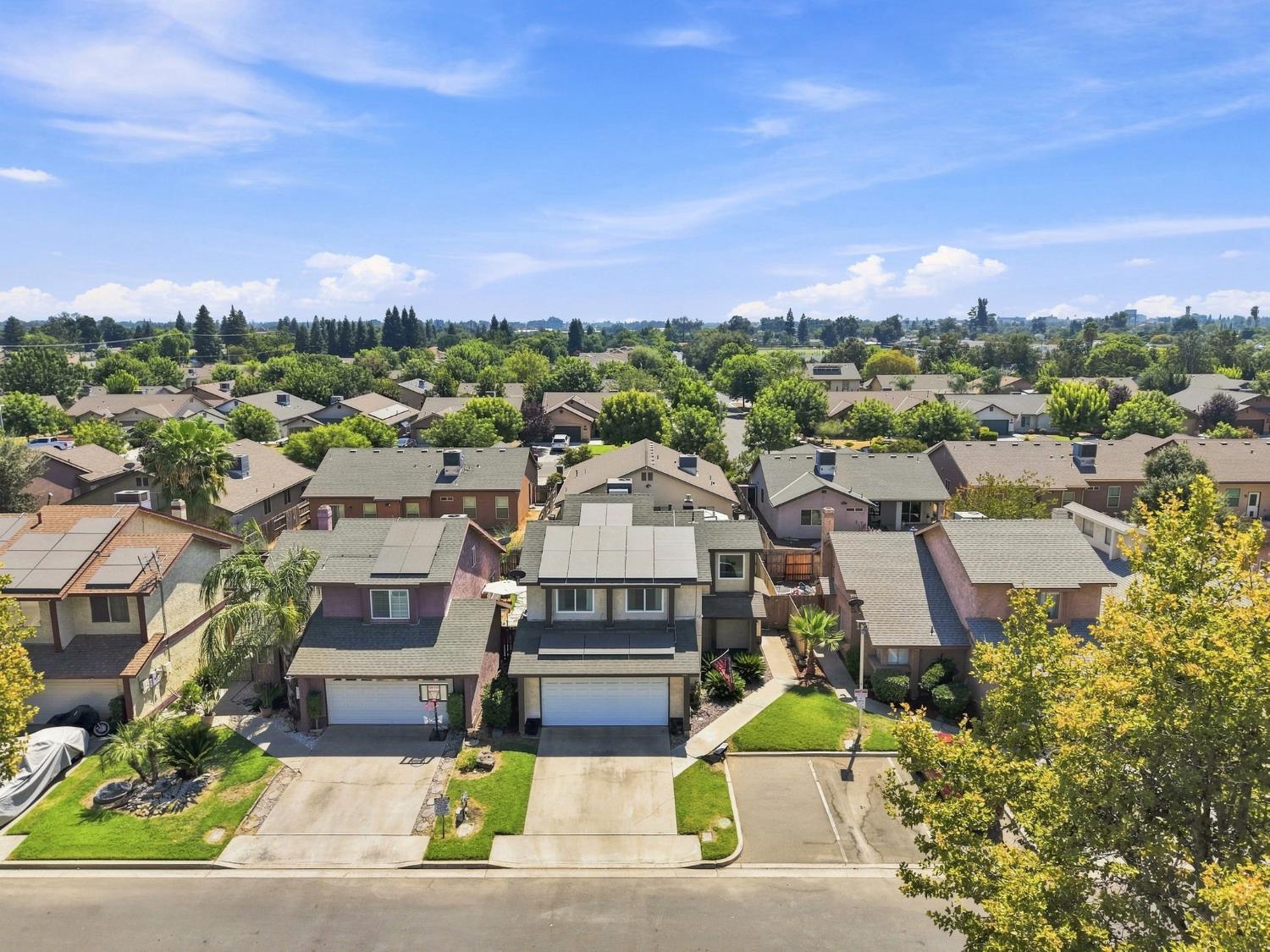 1143 E Ferguson Ave, Visalia, CA 93292