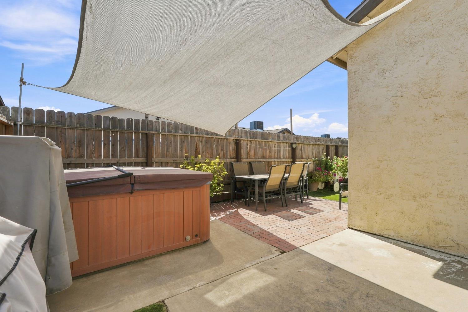 1143 E Ferguson Ave, Visalia, CA 93292