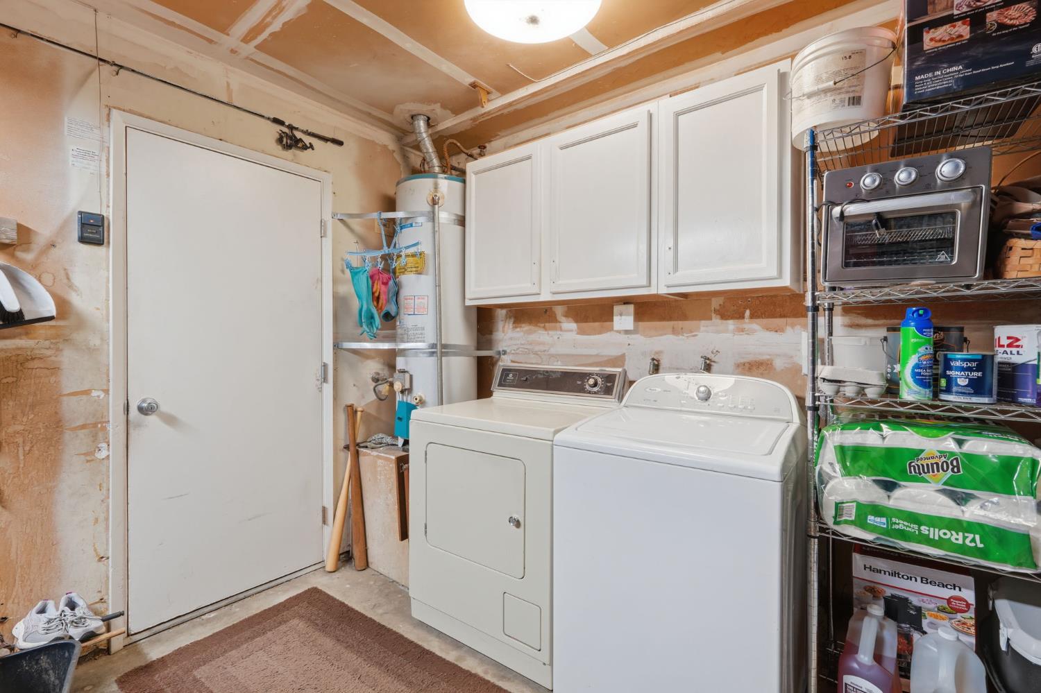 1143 E Ferguson Ave, Visalia, CA 93292