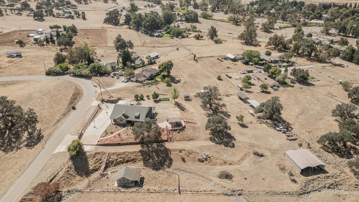 7197 Perlman Dr, Sanger, CA 93657