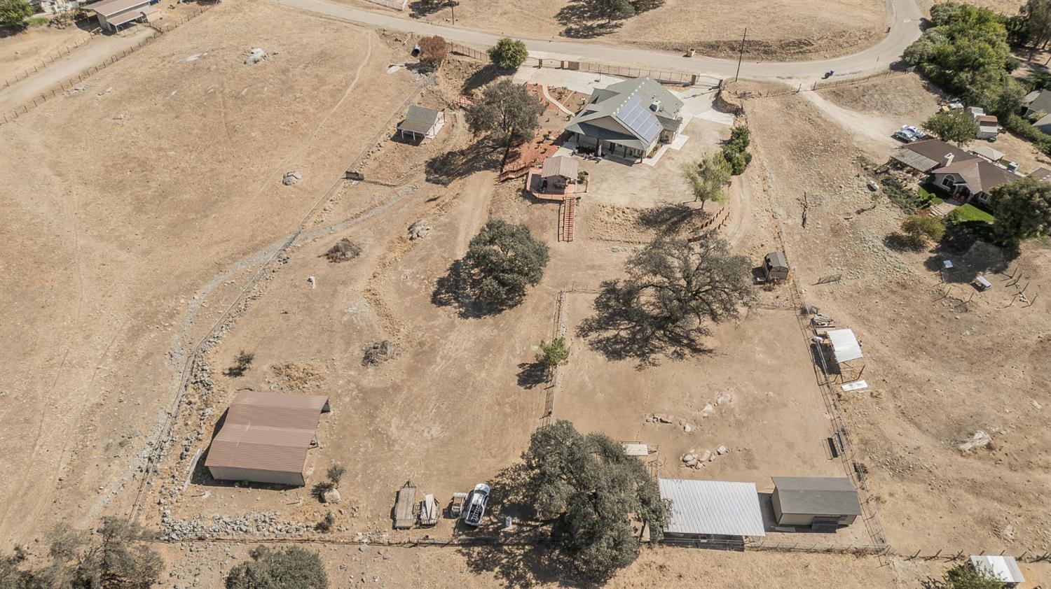 7197 Perlman Dr, Sanger, CA 93657