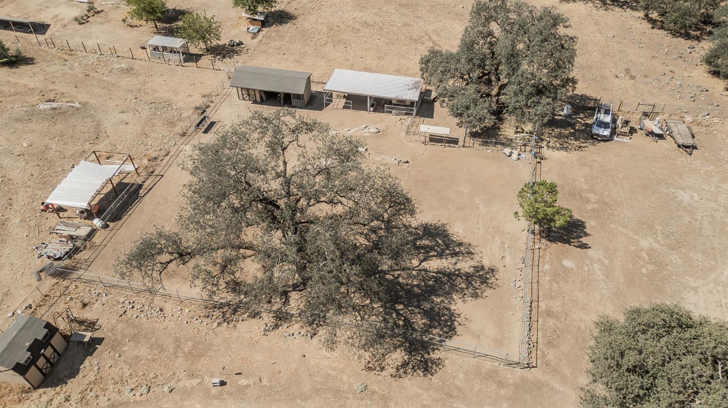 7197 Perlman Dr, Sanger, CA 93657