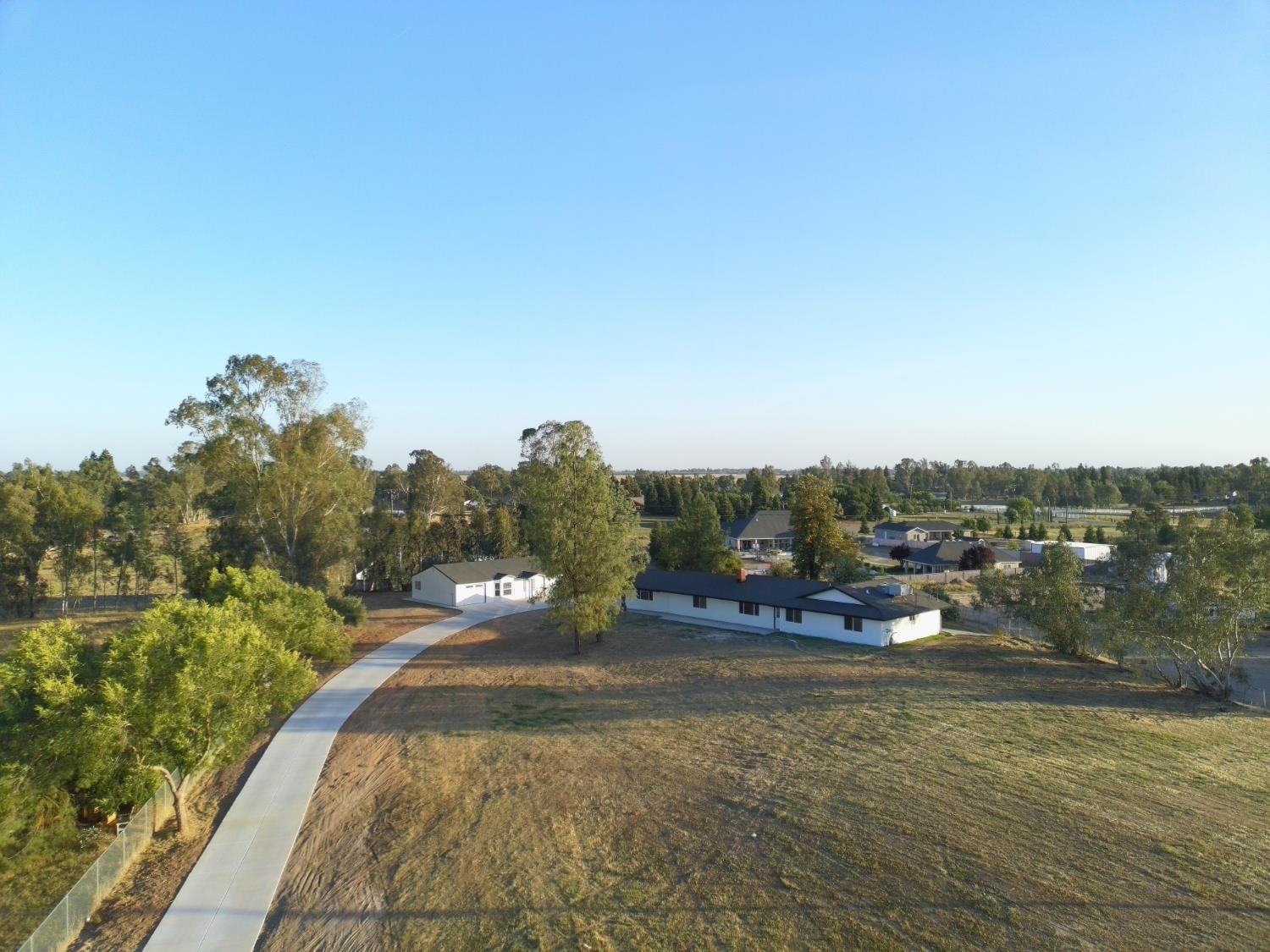 36610 Kenneth Ave, Madera, CA 93636