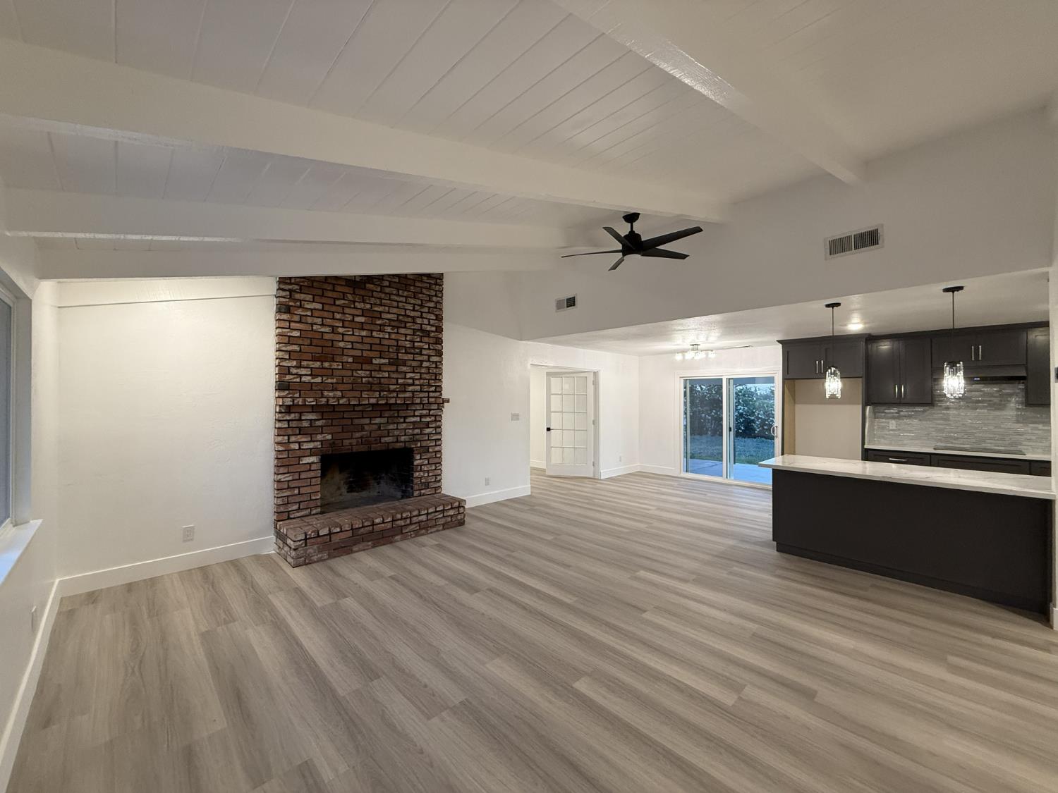 36610 Kenneth Ave, Madera, CA 93636