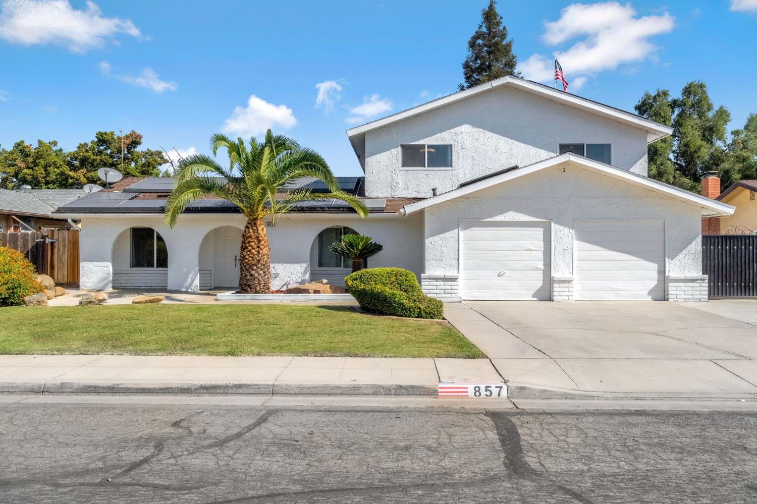 857 Los Altos Ave, Clovis, CA 93612