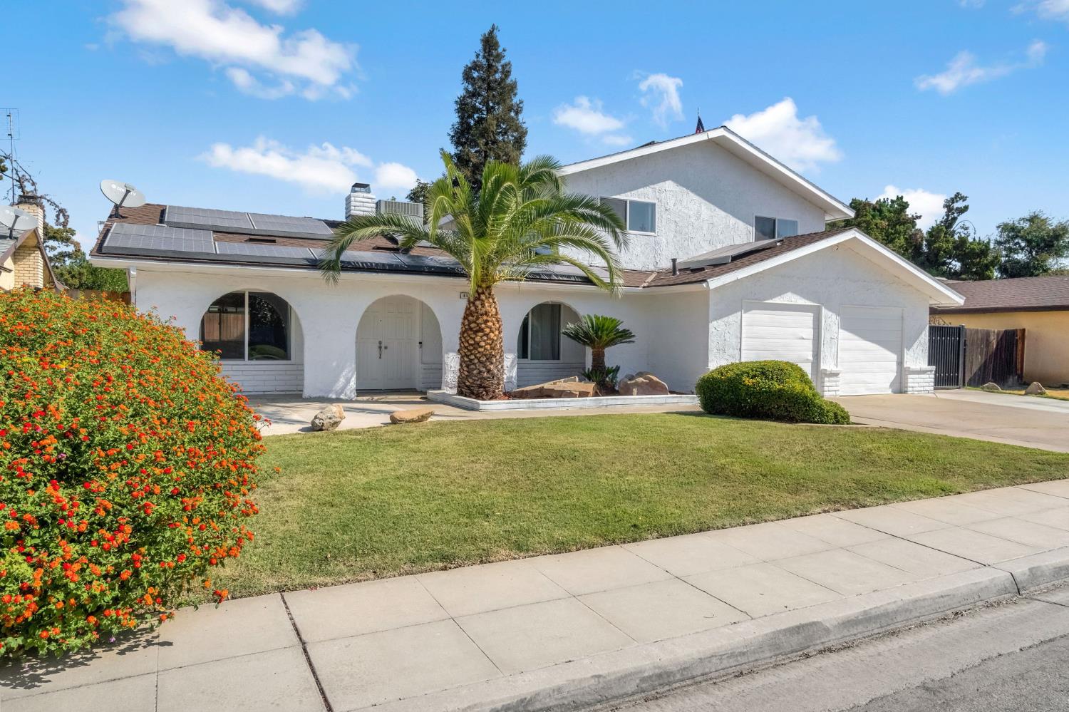 857 Los Altos Ave, Clovis, CA 93612