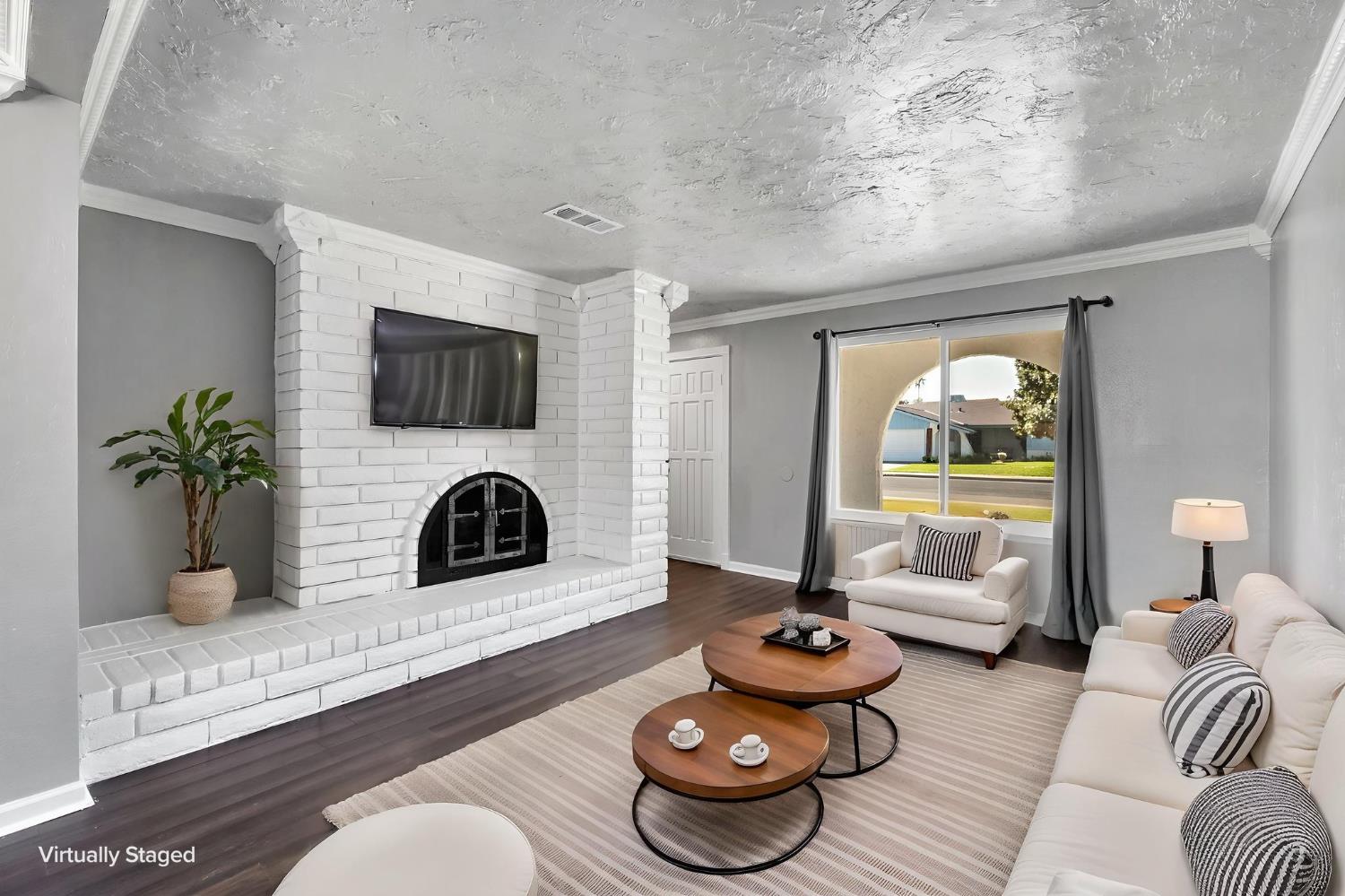 857 Los Altos Ave, Clovis, CA 93612