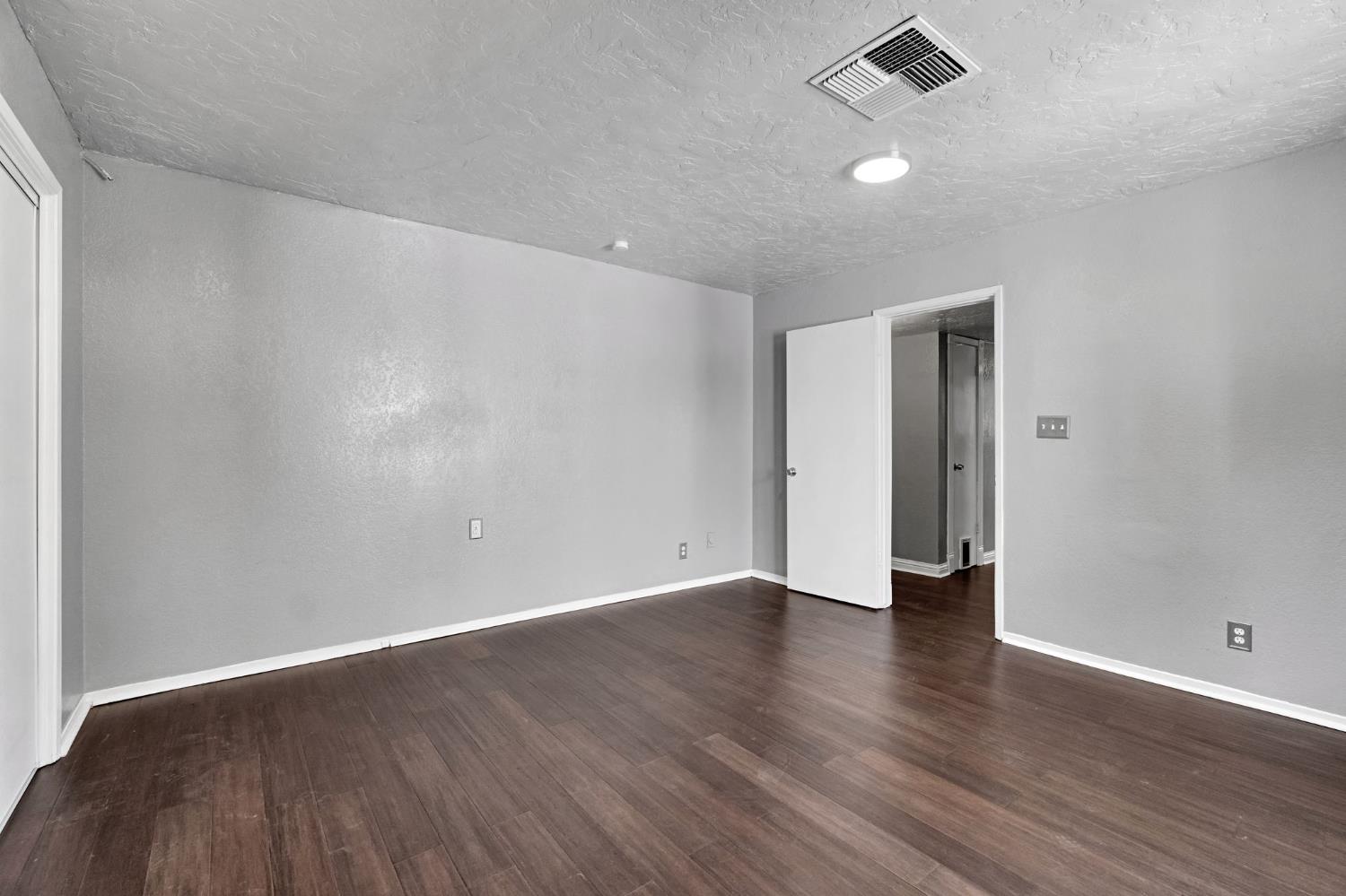 857 Los Altos Ave, Clovis, CA 93612