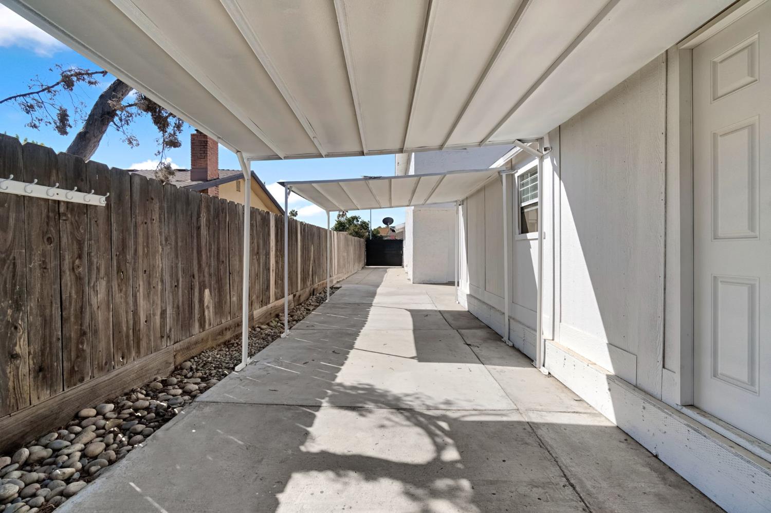 857 Los Altos Ave, Clovis, CA 93612