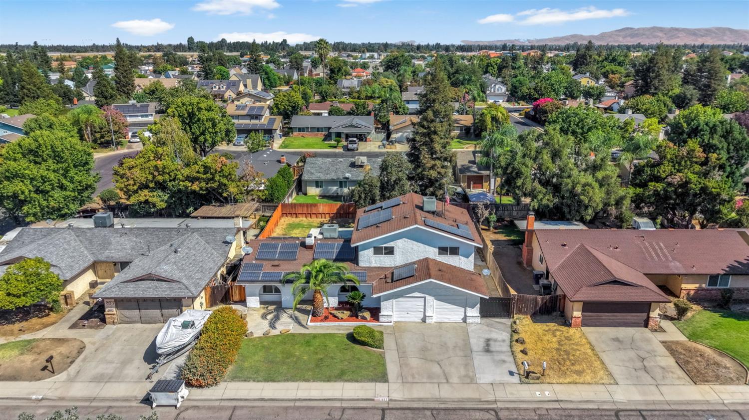 857 Los Altos Ave, Clovis, CA 93612