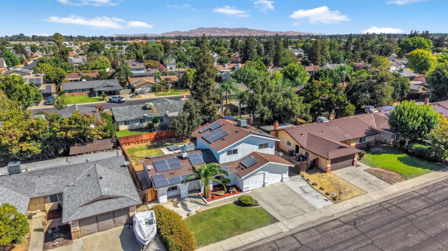 857 Los Altos Ave, Clovis, CA 93612