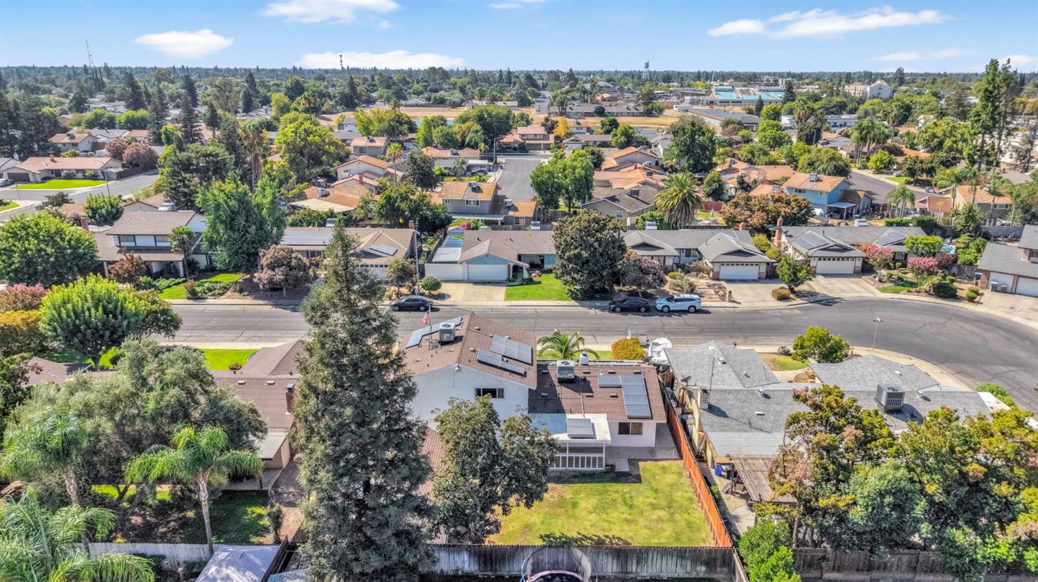 857 Los Altos Ave, Clovis, CA 93612