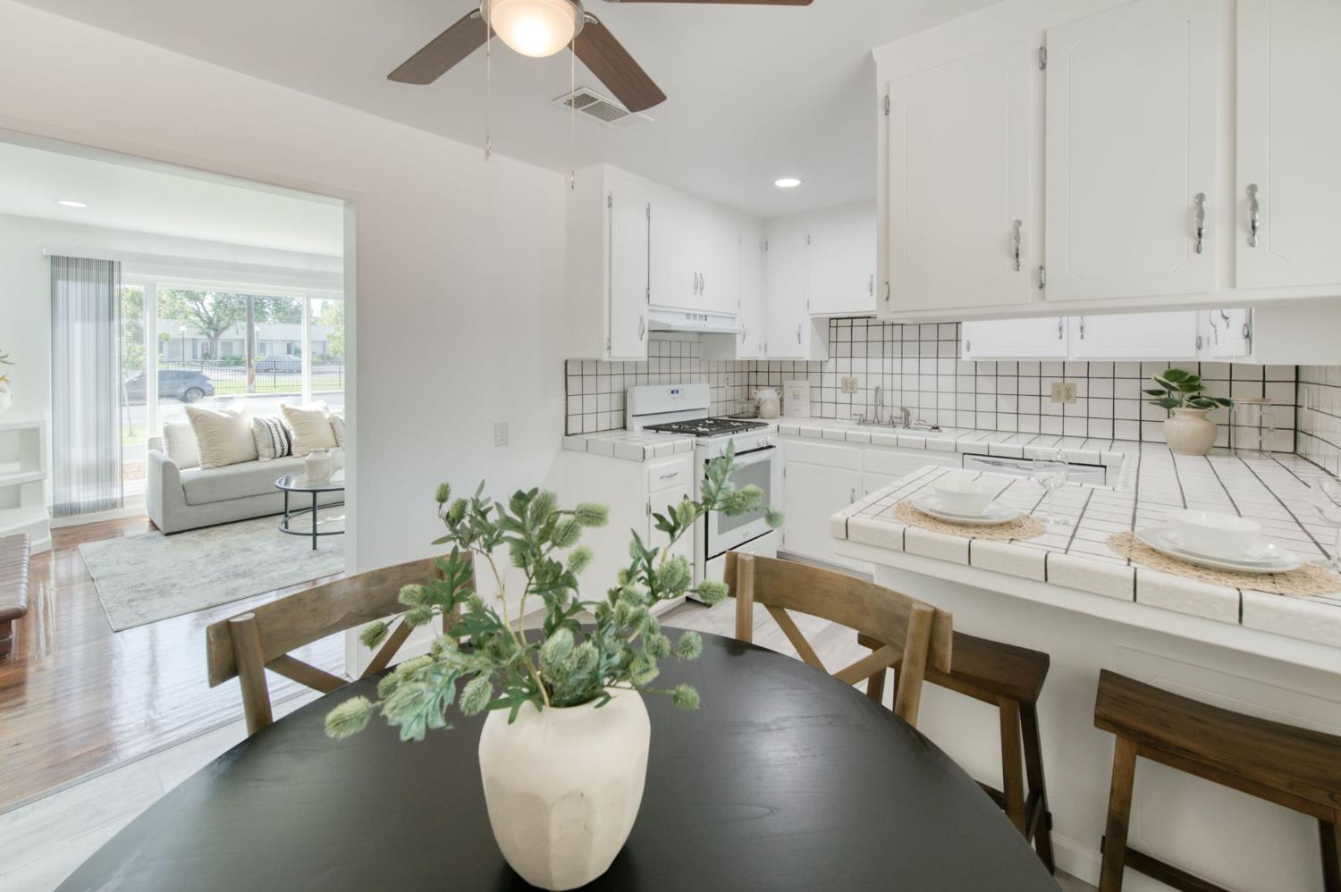 53 N Dewitt Ave, Clovis, CA 93612