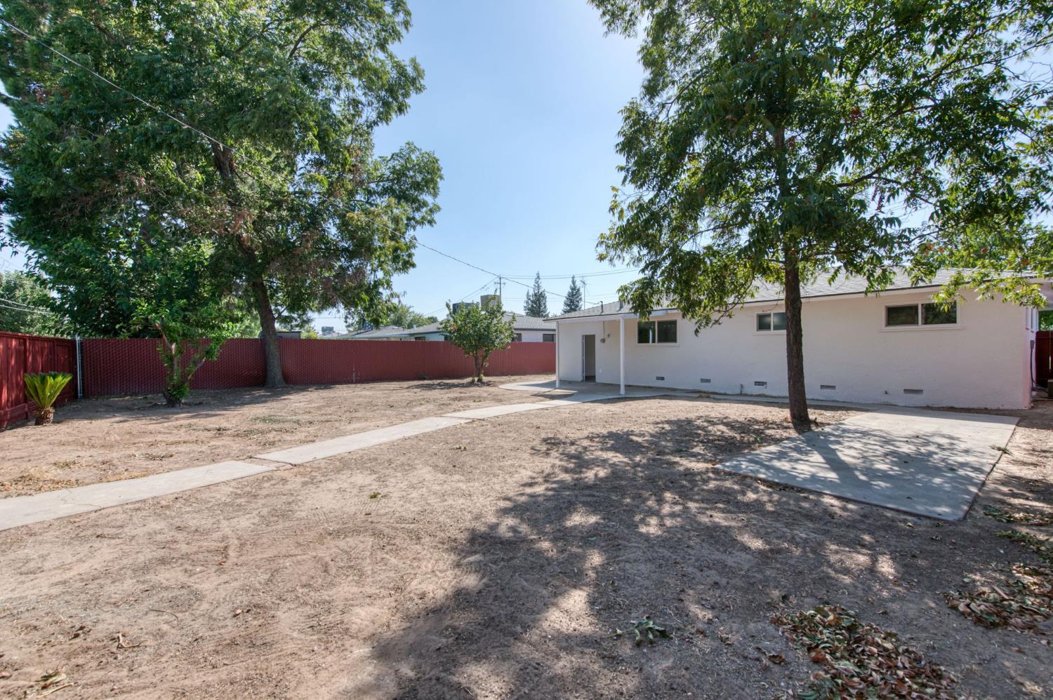 53 N Dewitt Ave, Clovis, CA 93612