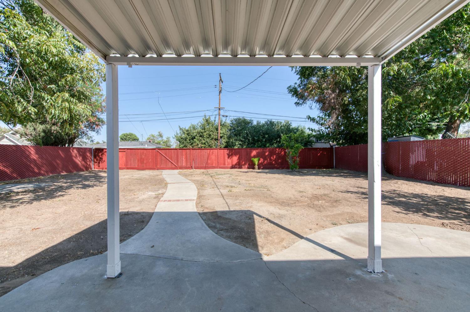 53 N Dewitt Ave, Clovis, CA 93612