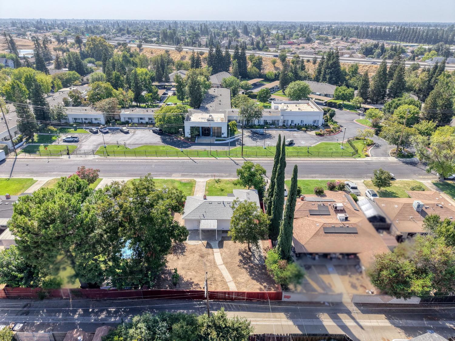 53 N Dewitt Ave, Clovis, CA 93612