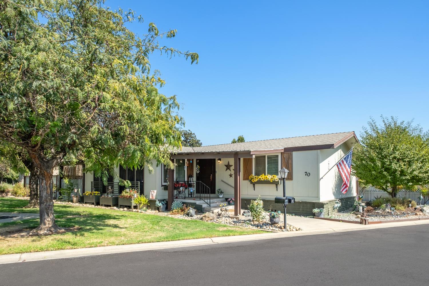 371 N Bethel Ave #70, Sanger, CA 93657