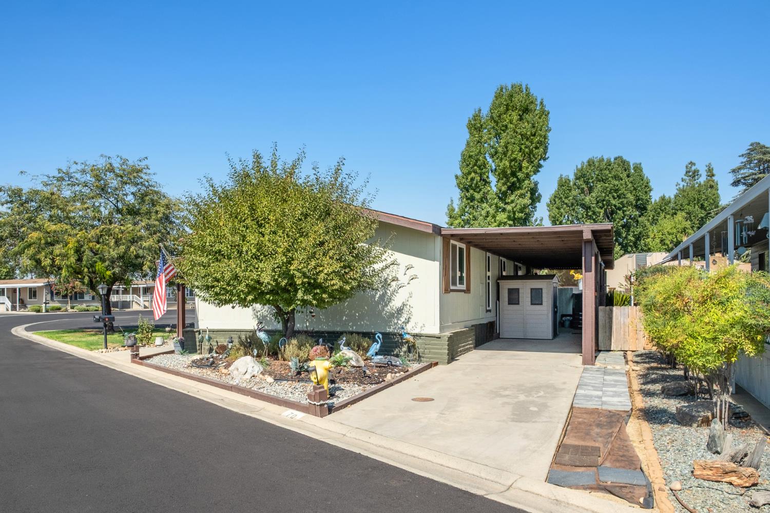 371 N Bethel Ave #70, Sanger, CA 93657