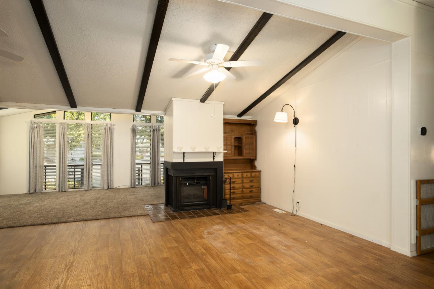 371 N Bethel Ave #70, Sanger, CA 93657