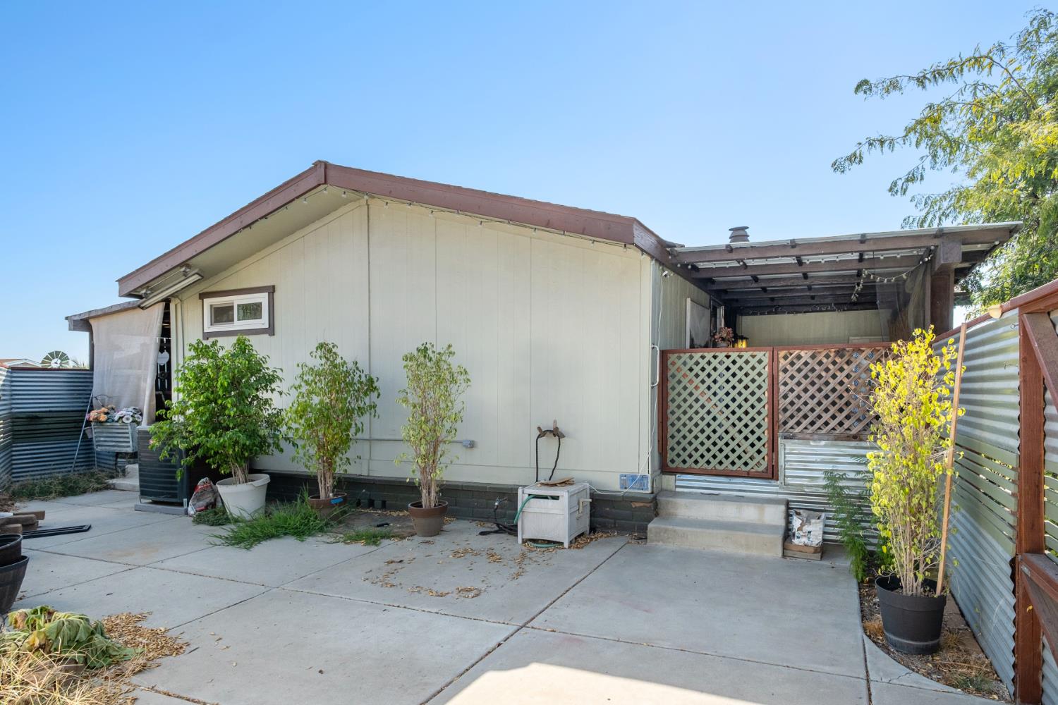 371 N Bethel Ave #70, Sanger, CA 93657