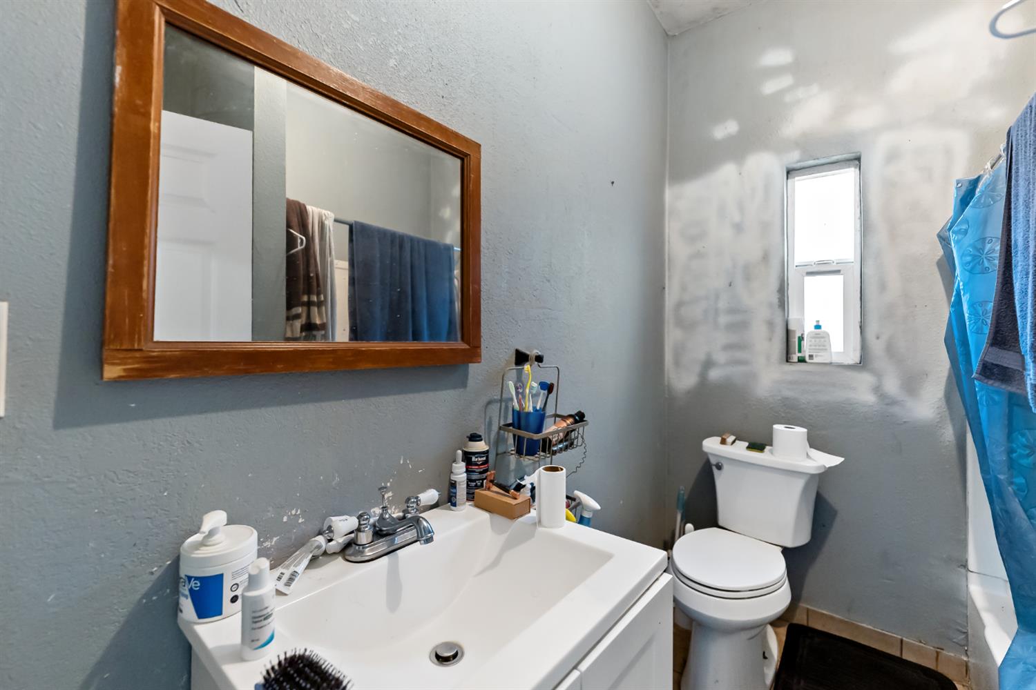 265 N Effie St, Fresno, CA 93701
