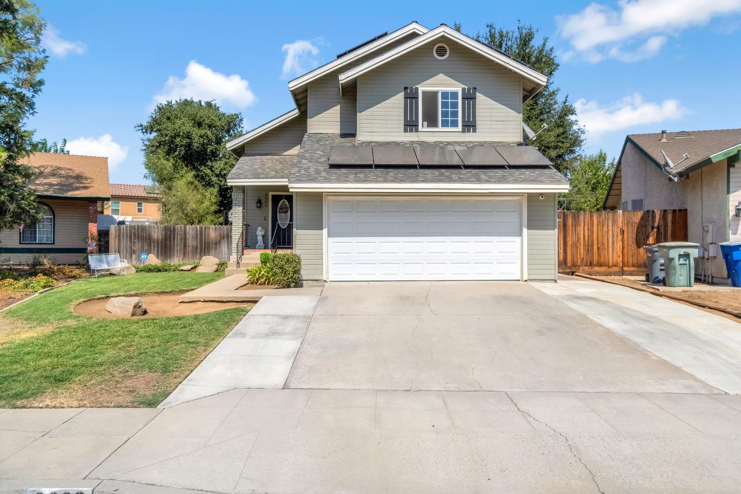 6060 E Illinois Ave, Fresno, CA 93727