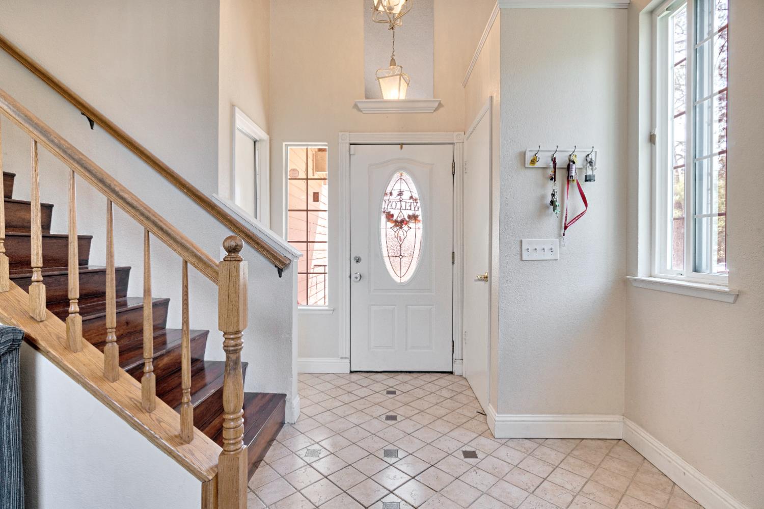 6060 E Illinois Ave, Fresno, CA 93727