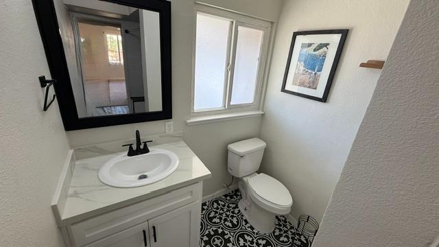 3001 E Willis Ave, Fresno, CA 93726