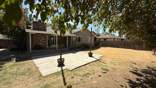 3001 E Willis Ave, Fresno, CA 93726