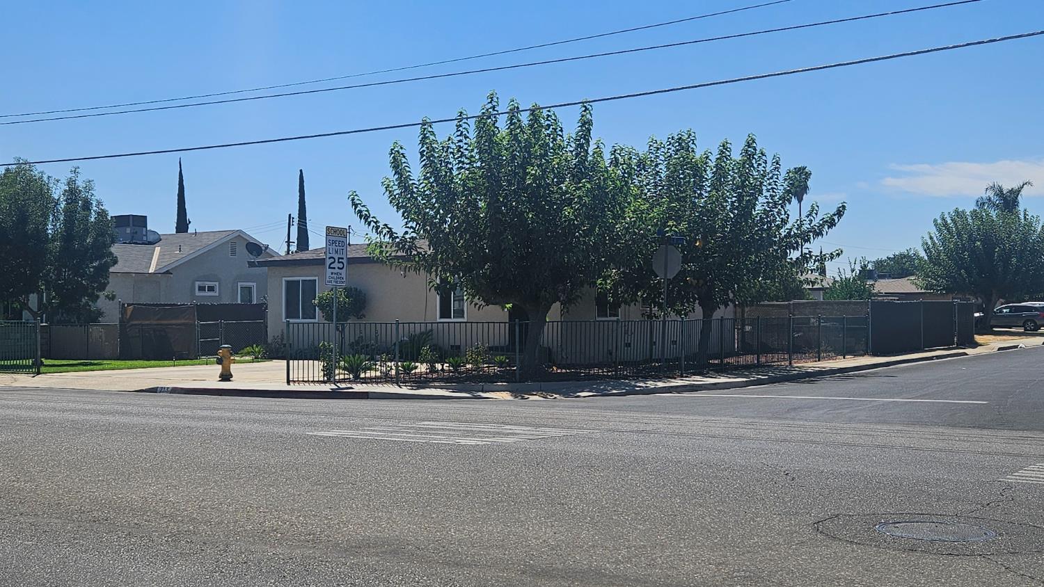 713 Annadale Ave, Sanger, CA 93657