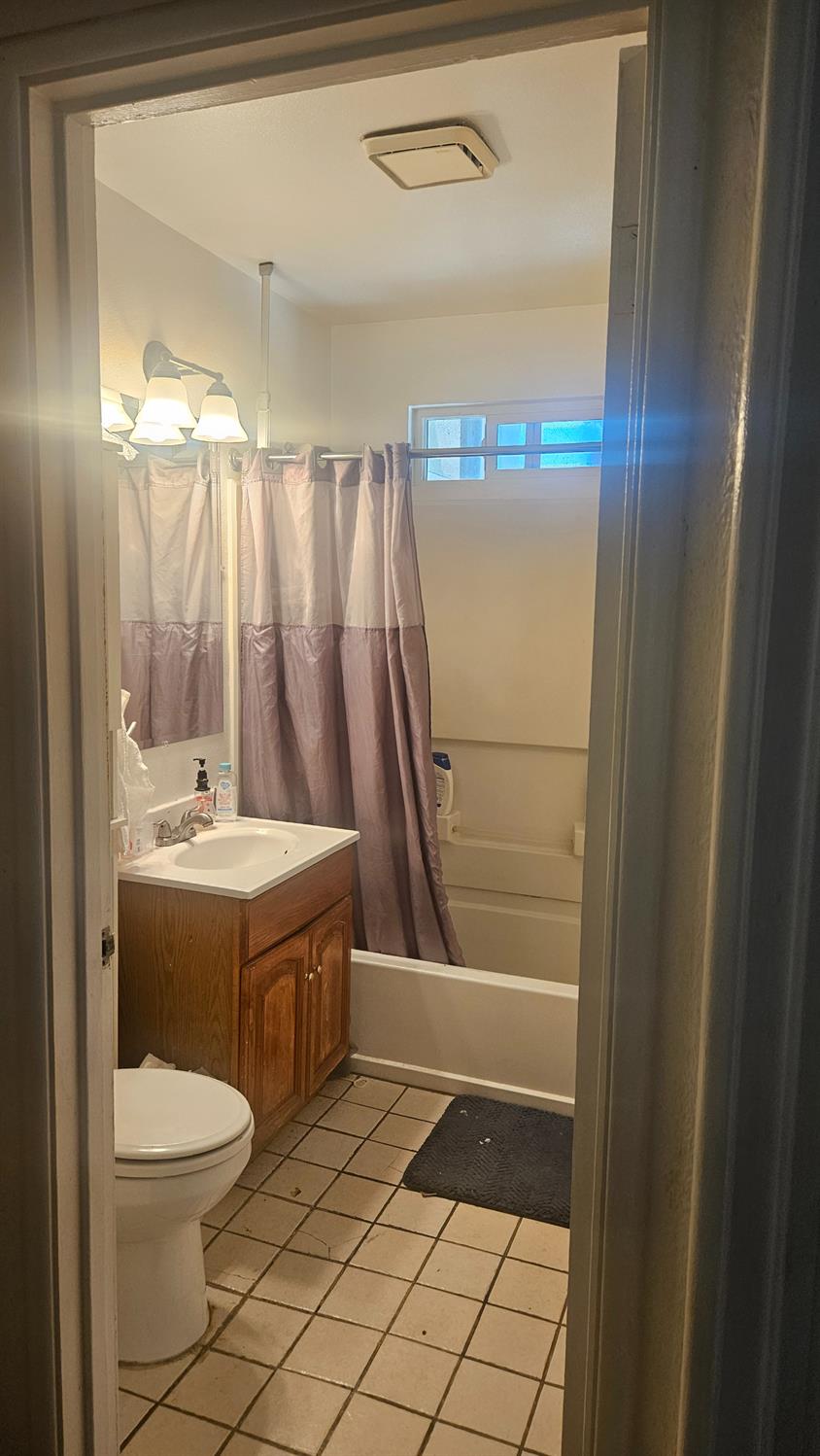 713 Annadale Ave, Sanger, CA 93657